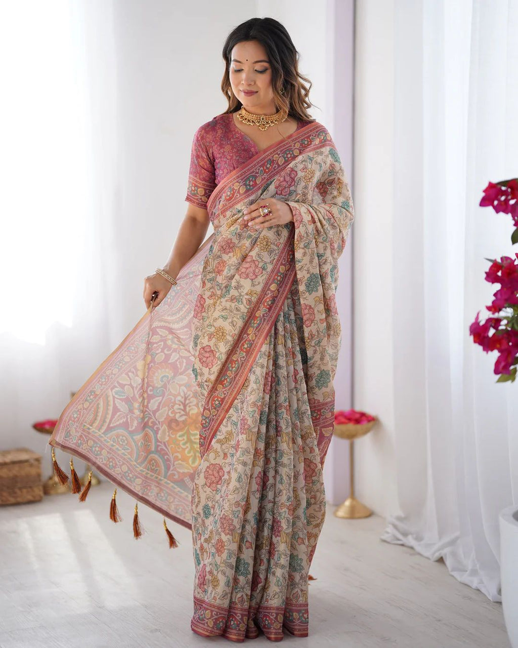 Premium Floral Linen Cotton Saree with Zahlar Tussle
