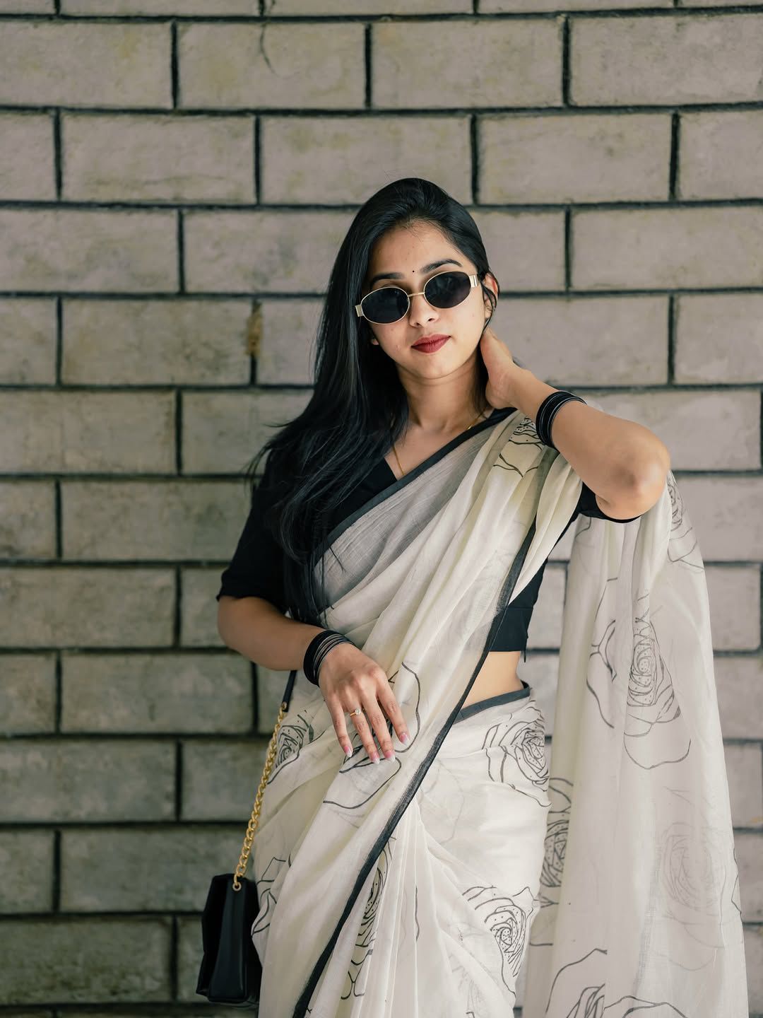 Floral Linen Cotton Digital Printed Saree