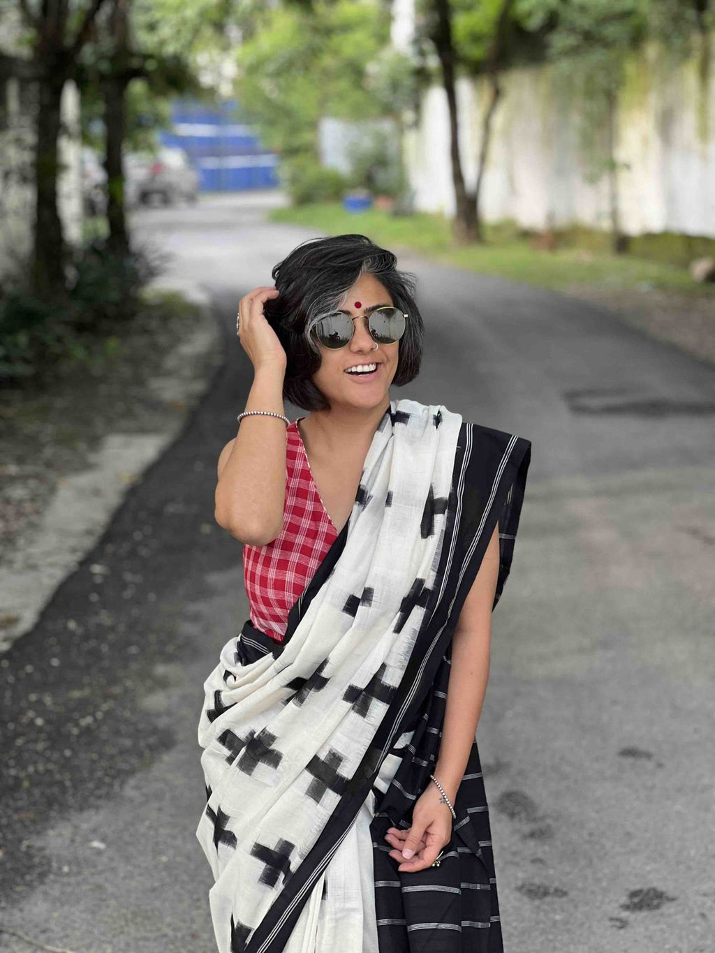 Plus Symbol Linen Cotton Saree with Zahlar Tussle