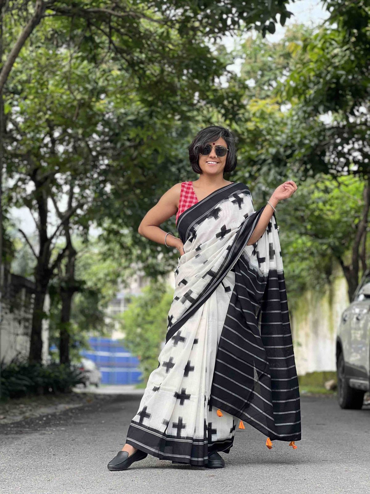 Plus Symbol Linen Cotton Saree with Zahlar Tussle
