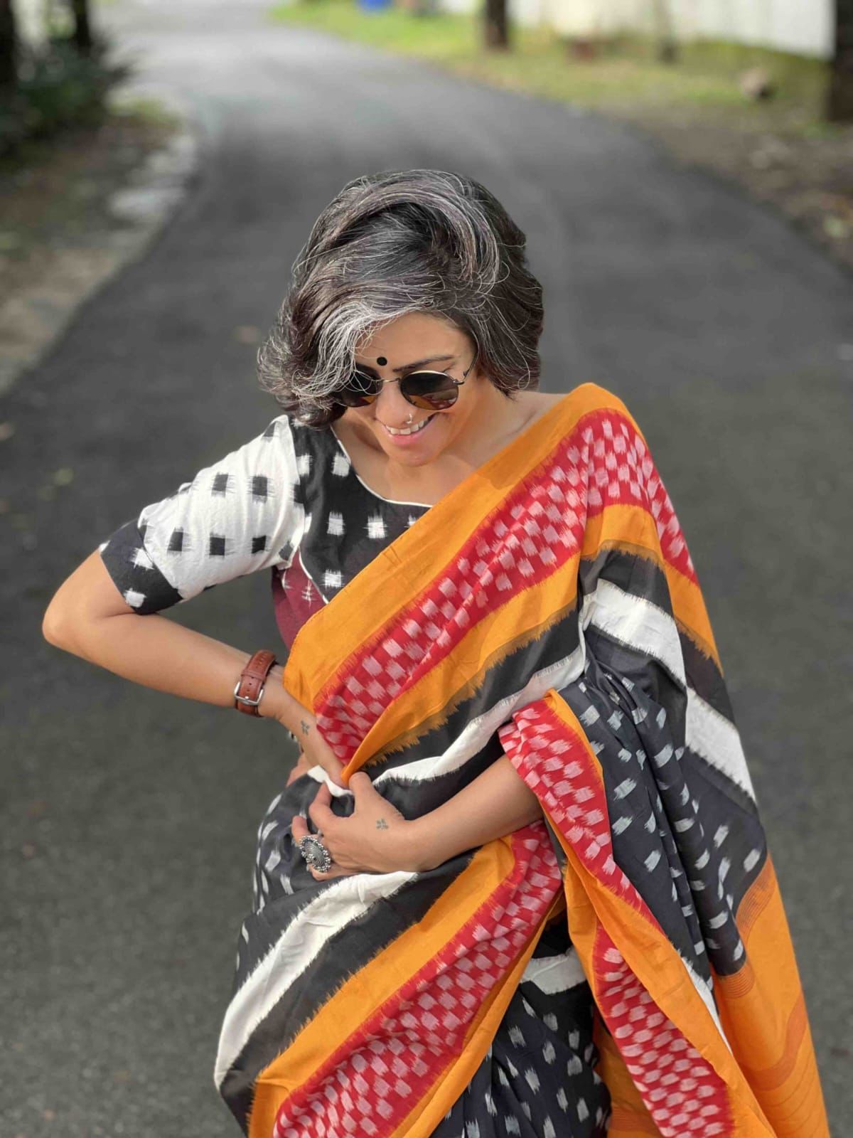 Plus Symbol Linen Cotton Saree with Zahlar Tussle