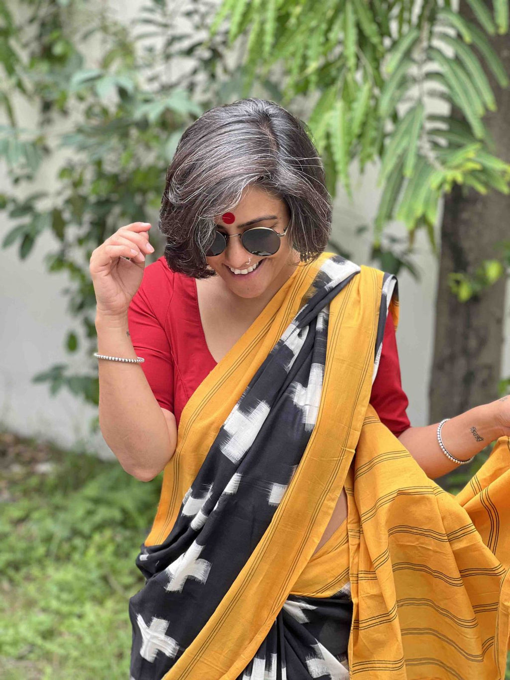 Plus Symbol Linen Cotton Saree with Zahlar Tussle