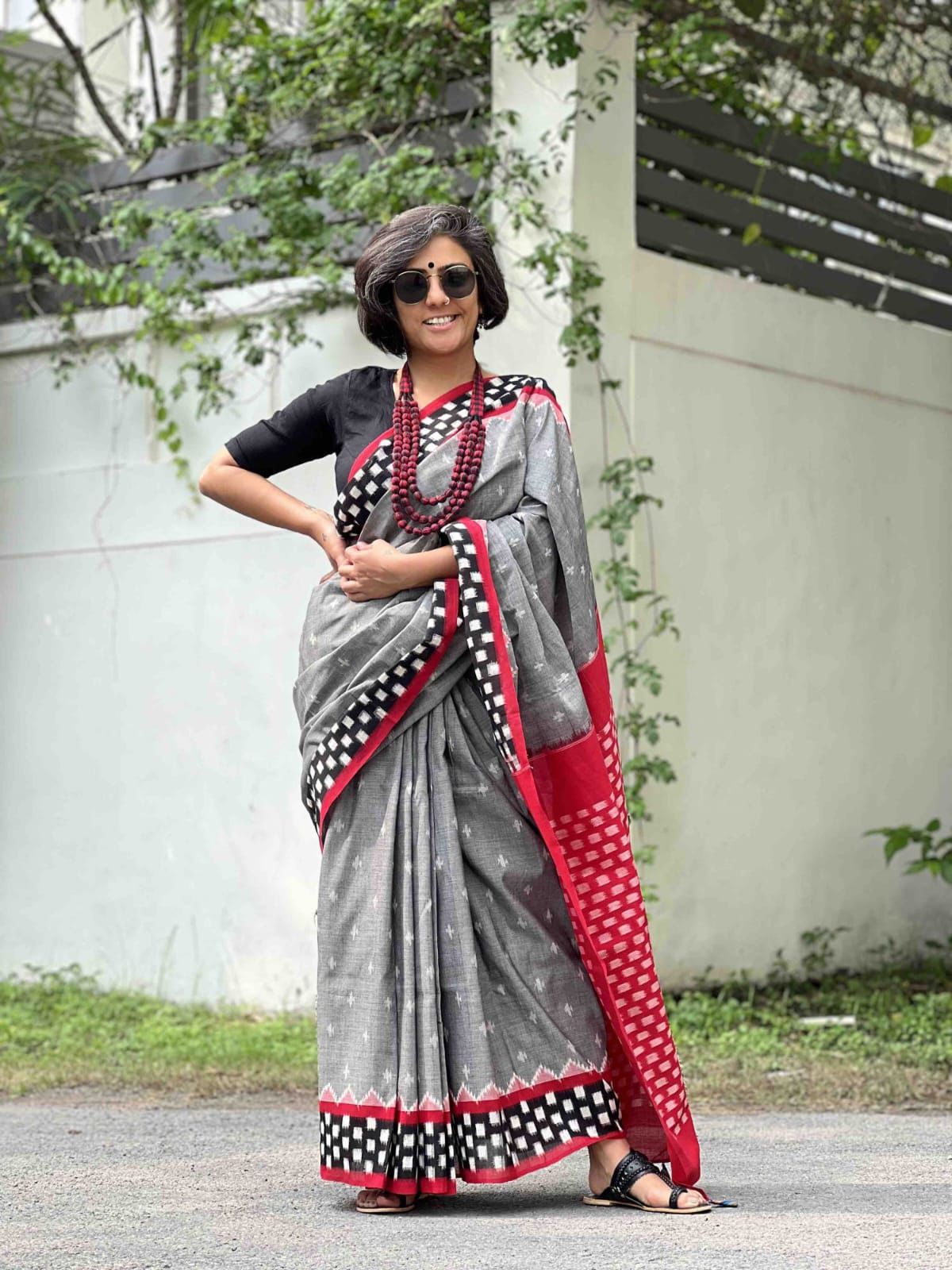 Lucky Leaf Charm Linen Cotton Digital Printed Saree with Elegant Leaf Motifs, Matching Blouse & Zahlar Tussle