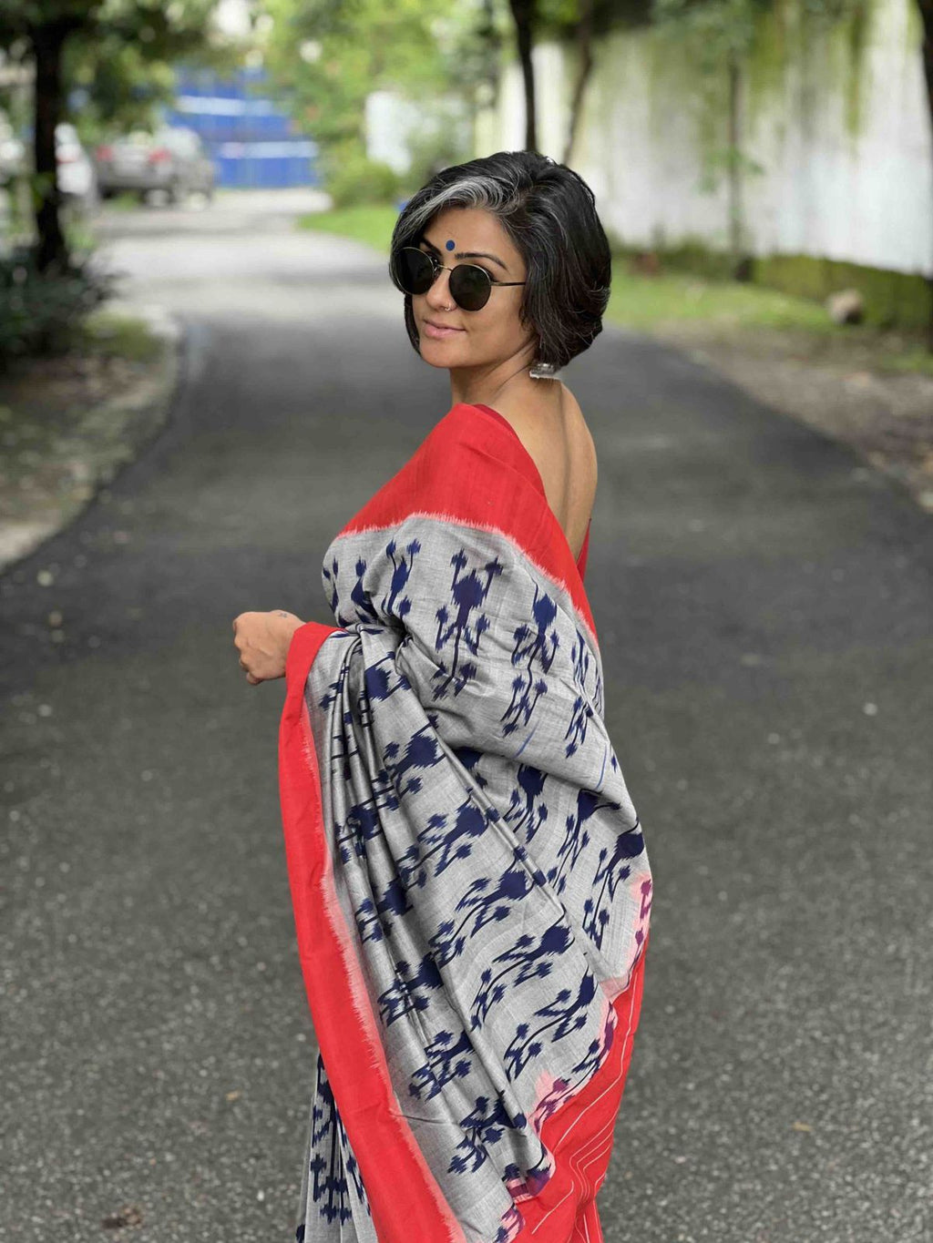 Lucky Leaf Charm Linen Cotton Digital Printed Saree with Elegant Leaf Motifs, Matching Blouse & Zahlar Tussle