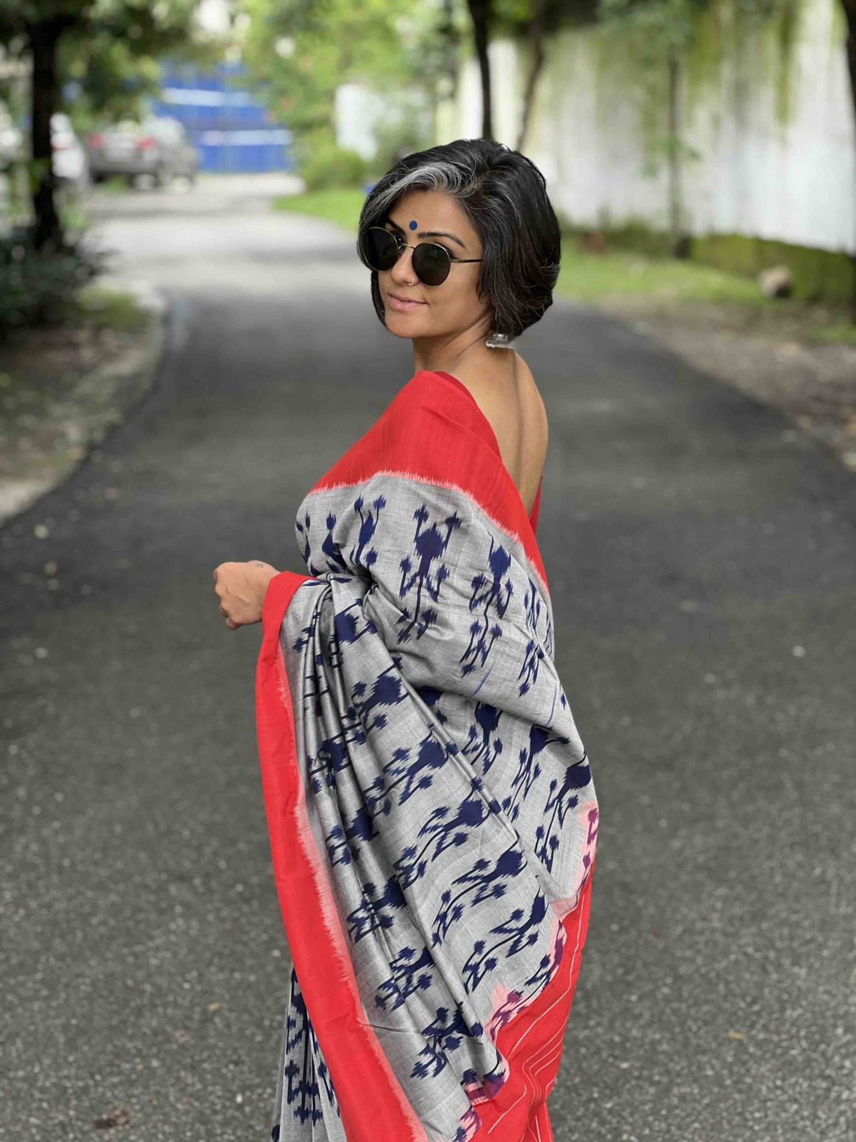 Lucky Leaf Charm Linen Cotton Digital Printed Saree with Elegant Leaf Motifs, Matching Blouse & Zahlar Tussle