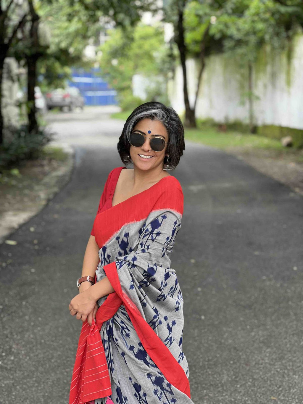 Lucky Leaf Charm Linen Cotton Digital Printed Saree with Elegant Leaf Motifs, Matching Blouse & Zahlar Tussle