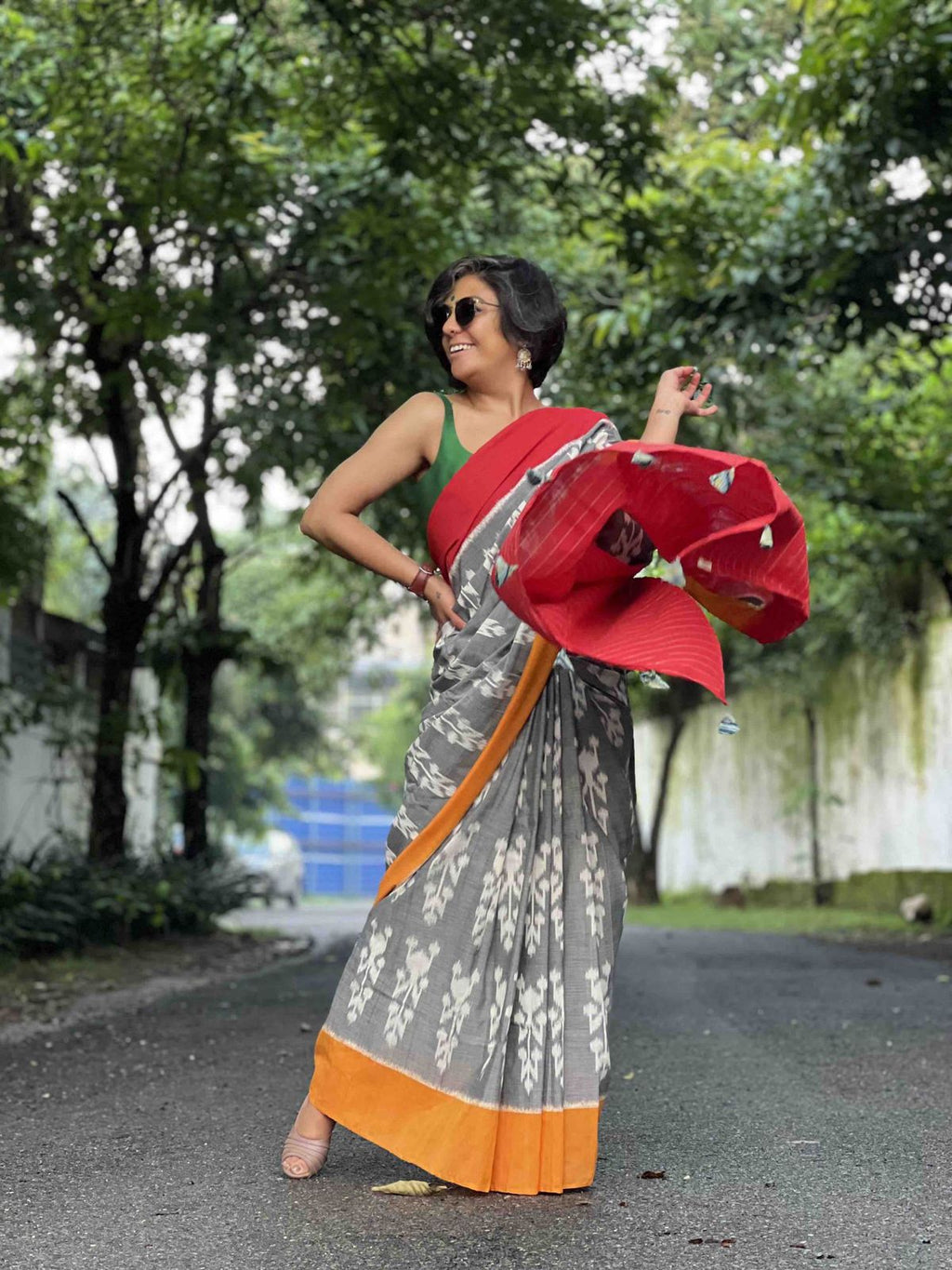 Lucky Leaf Charm Linen Cotton Digital Printed Saree with Elegant Leaf Motifs, Matching Blouse & Zahlar Tussle