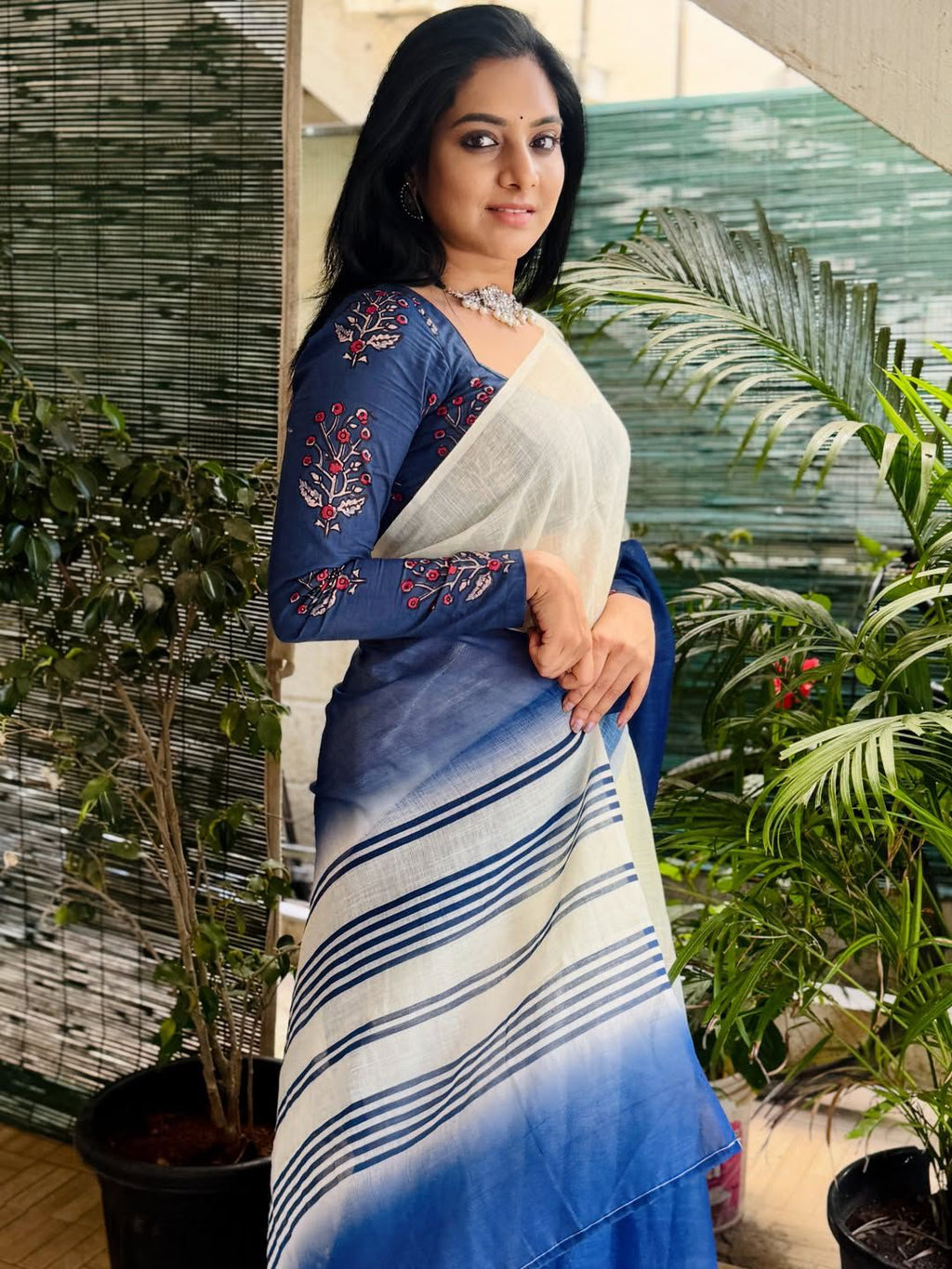 Shedding Bloom Elegant Linen Cotton Digital Printed Saree with Butta Print Blouse