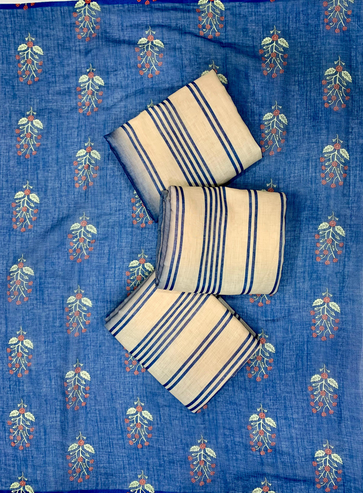 Shedding Bloom Elegant Linen Cotton Digital Printed Saree with Butta Print Blouse