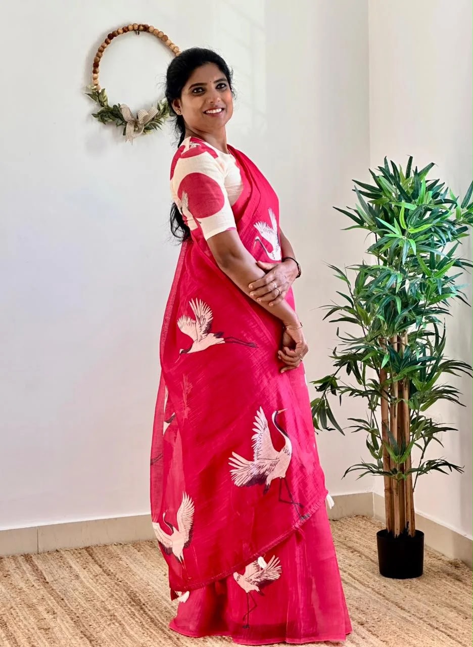 Crane Serenity  Elegant Linen Cotton Digital Printed Saree with Matching Printed Blouse