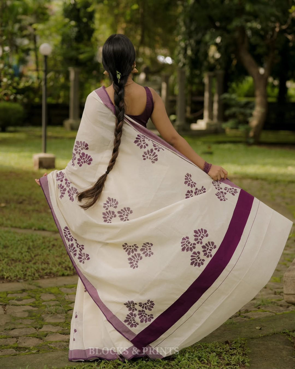 Wine Paw Elegance Silver Patta Weaving Linen Cotton Saree with Paw Print Digital Design & Matching Blouse