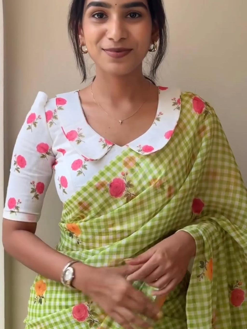 Classic Checkered Charm Linen Cotton Digital Printed Saree with Floral Printed Blouse
