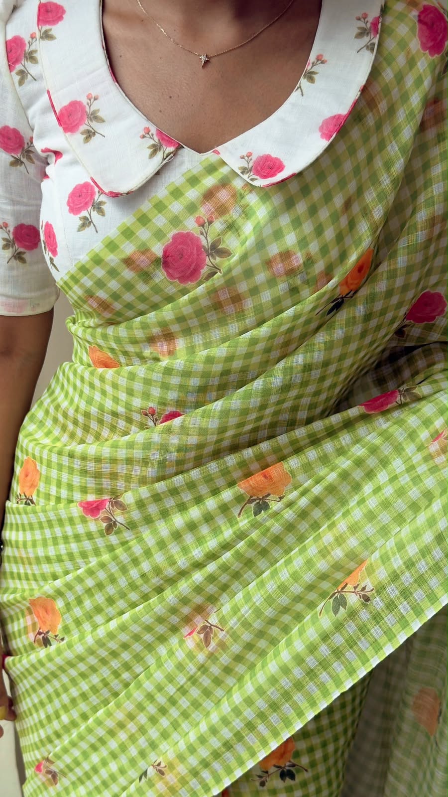 Classic Checkered Charm Linen Cotton Digital Printed Saree with Floral Printed Blouse