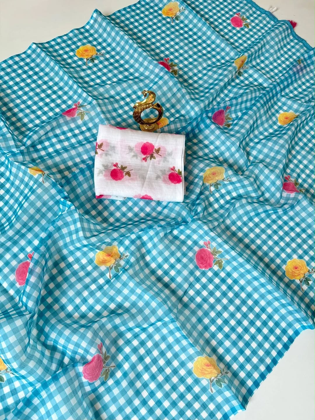 Classic Checkered Charm Linen Cotton Digital Printed Saree with Floral Printed Blouse