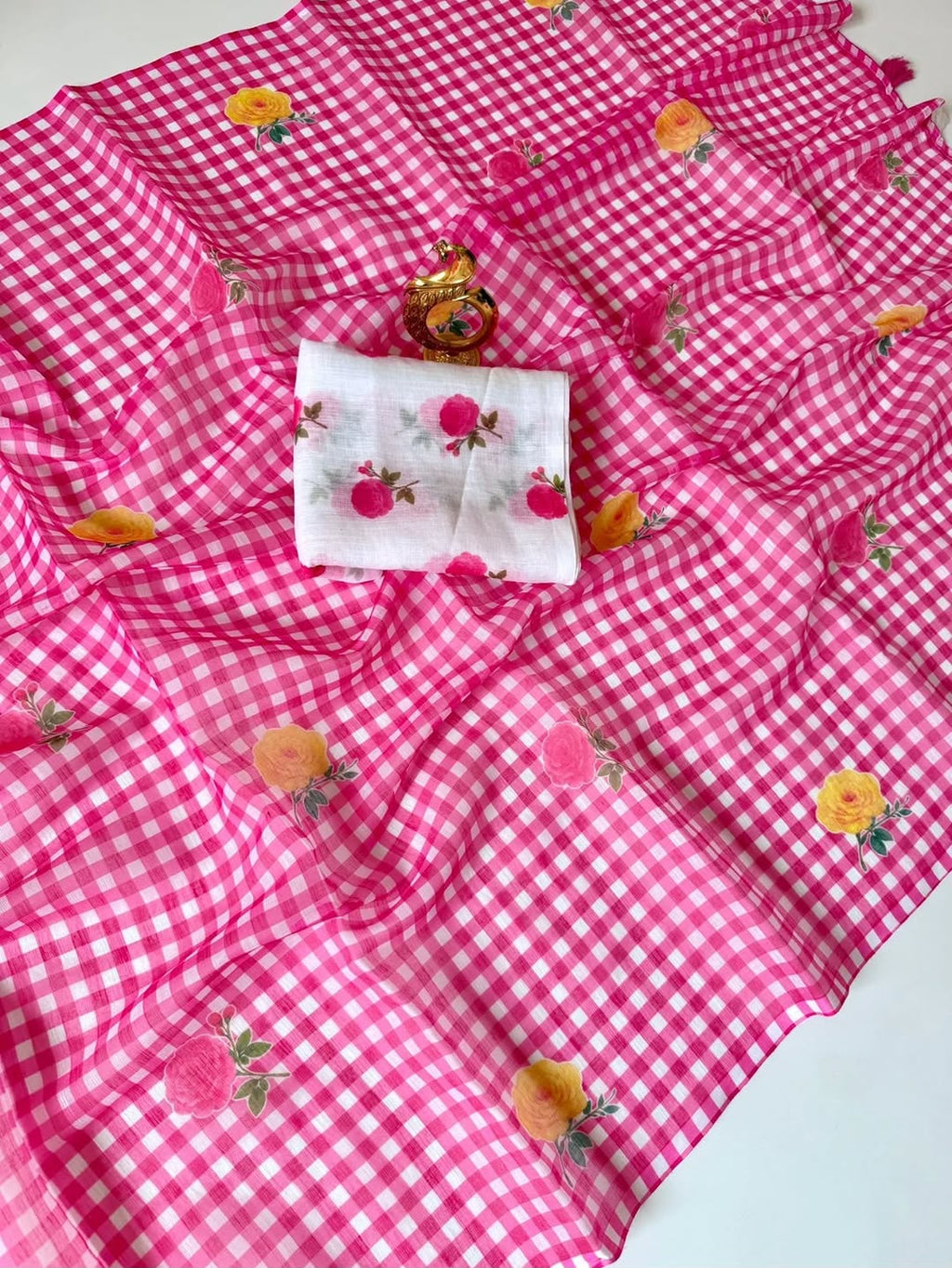 Classic Checkered Charm Linen Cotton Digital Printed Saree with Floral Printed Blouse