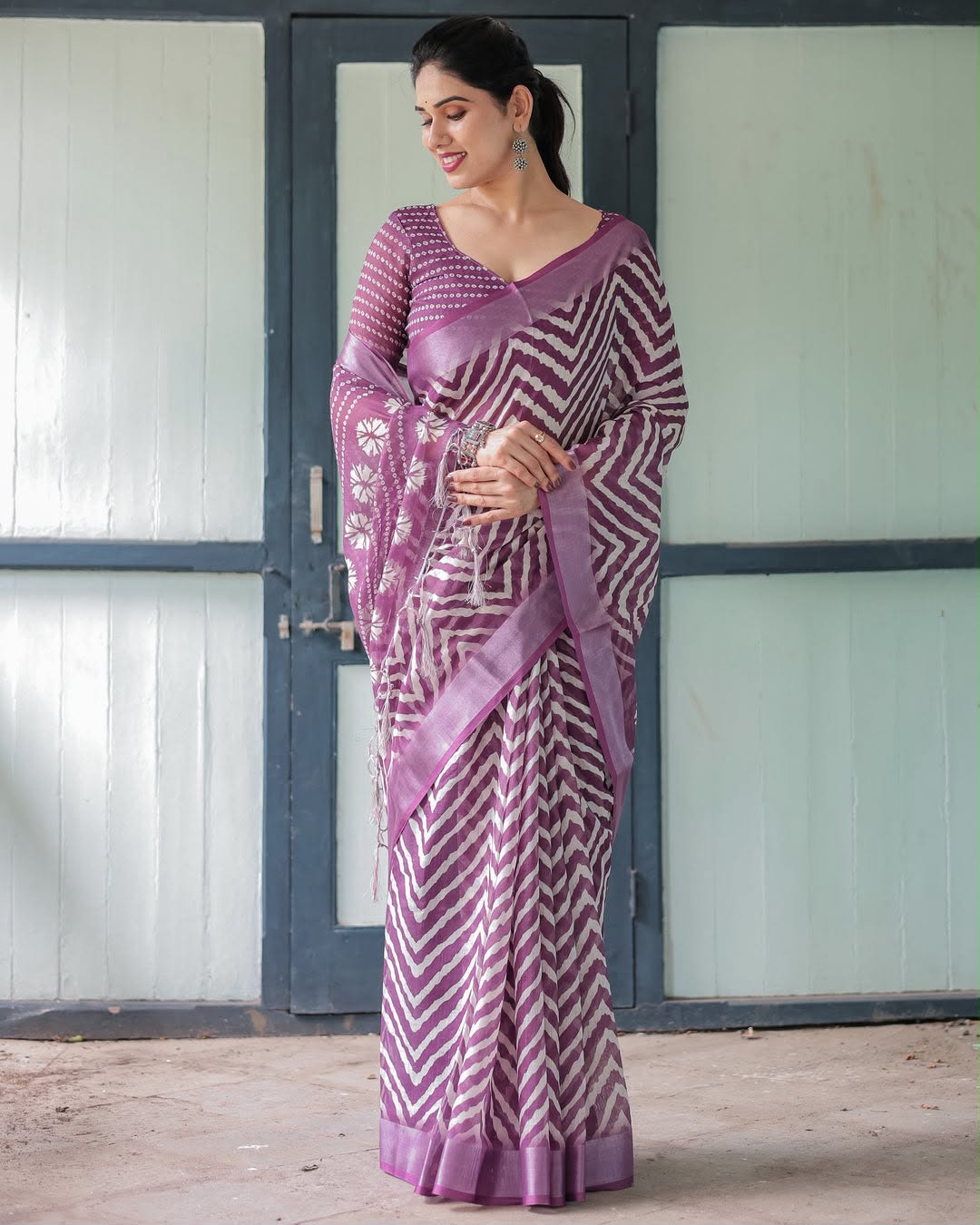 Purple Zahlar Majesty Silver Patta Weaving Linen Cotton Saree with Zigzag Digital Print & Matching Blouse