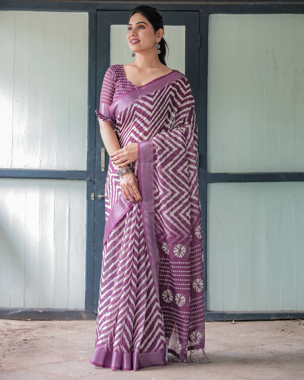 Purple Zahlar Majesty Silver Patta Weaving Linen Cotton Saree with Zigzag Digital Print & Matching Blouse