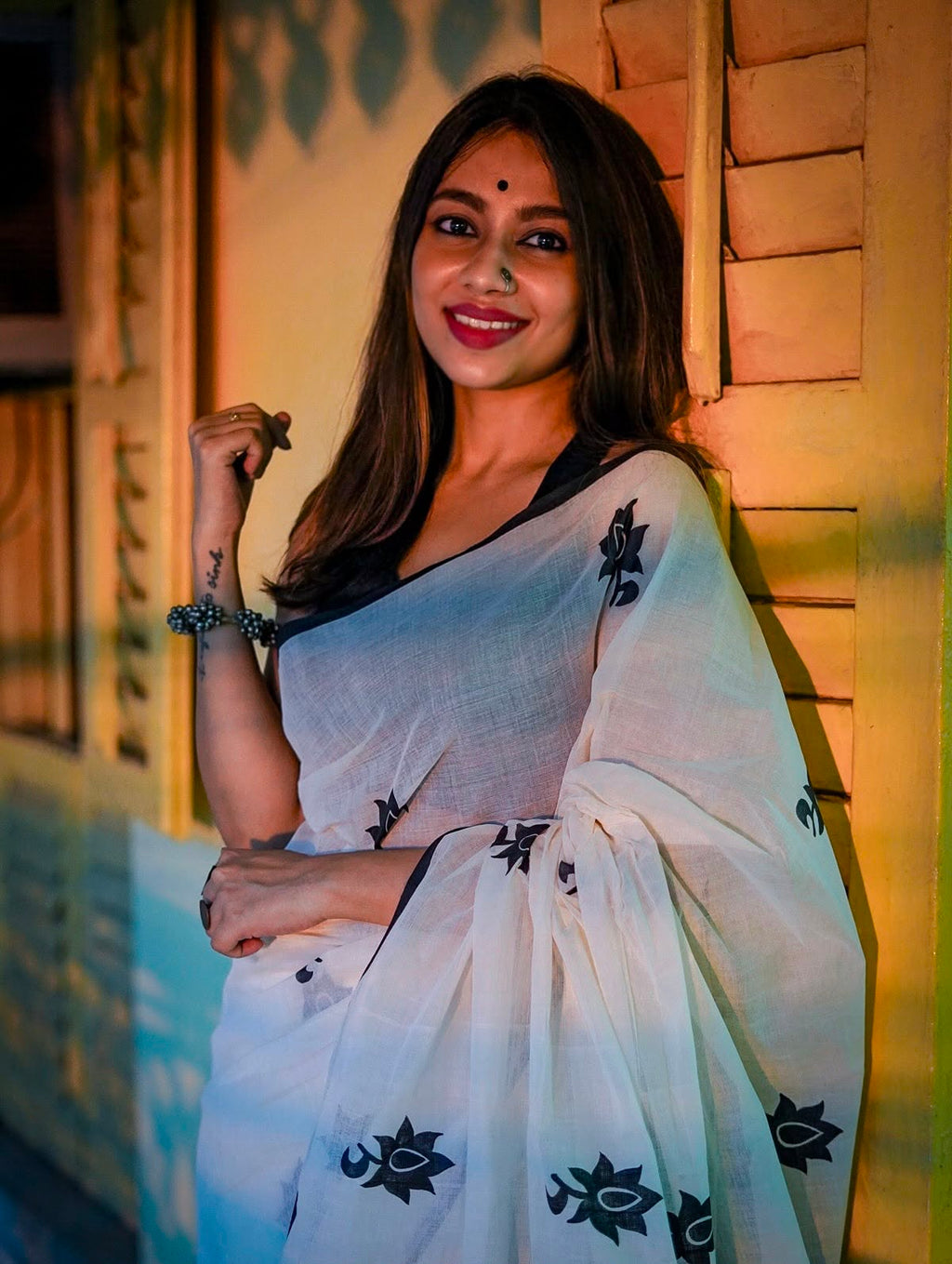 Zahlar Royale Elegant Linen Cotton Digital Printed Saree with Satin Banglory Blouse