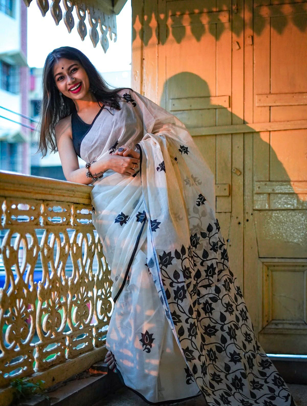 Zahlar Royale Elegant Linen Cotton Digital Printed Saree with Satin Banglory Blouse