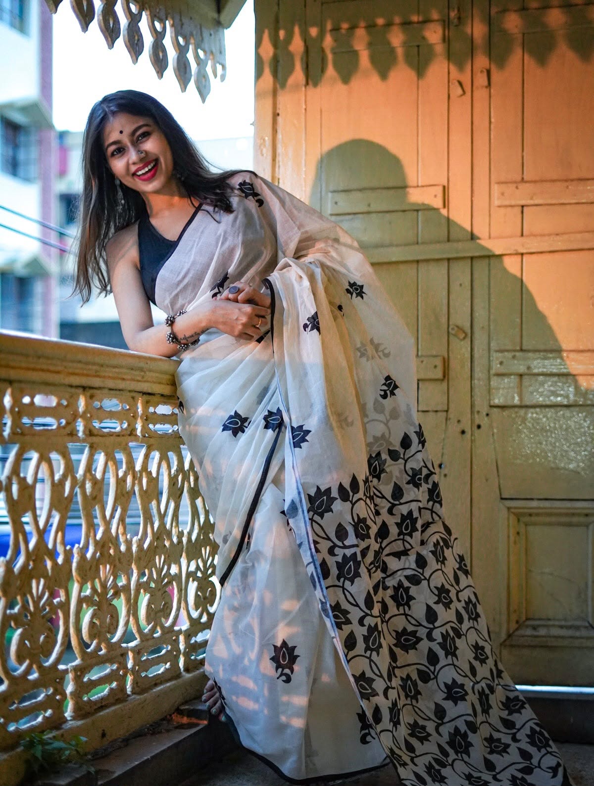 Zahlar Royale Elegant Linen Cotton Digital Printed Saree with Satin Banglory Blouse