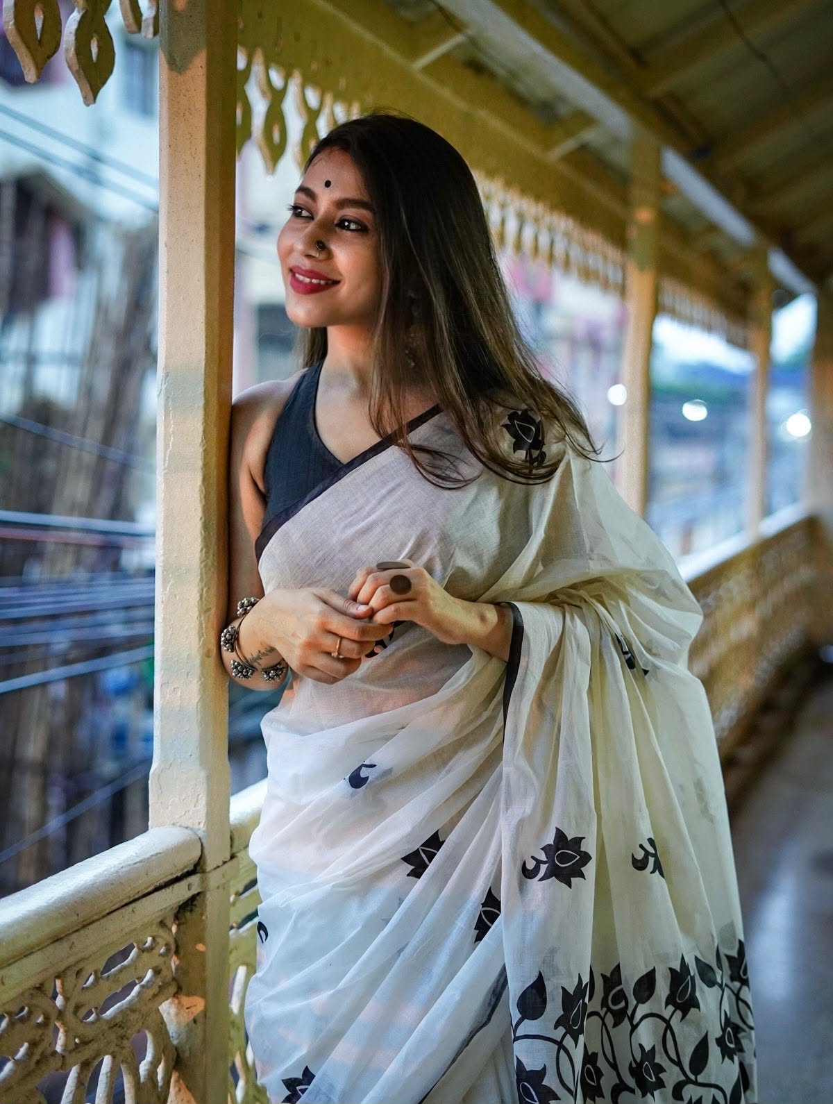 Zahlar Royale Elegant Linen Cotton Digital Printed Saree with Satin Banglory Blouse
