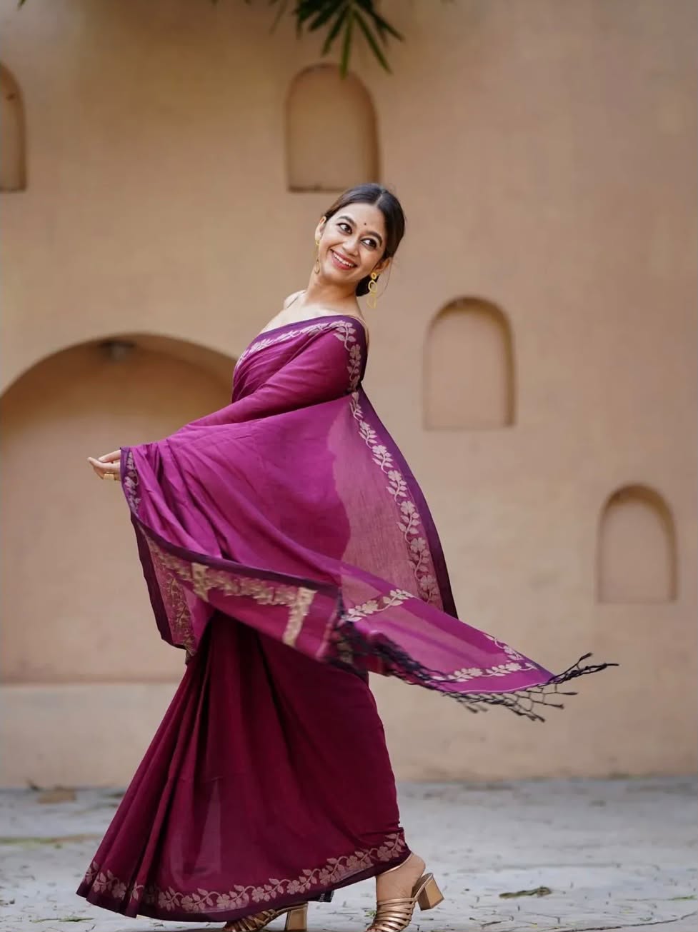 Elegant Zahlar Bloom Premium Linen Cotton Digital Printed Saree with Satin Banglory Blouse