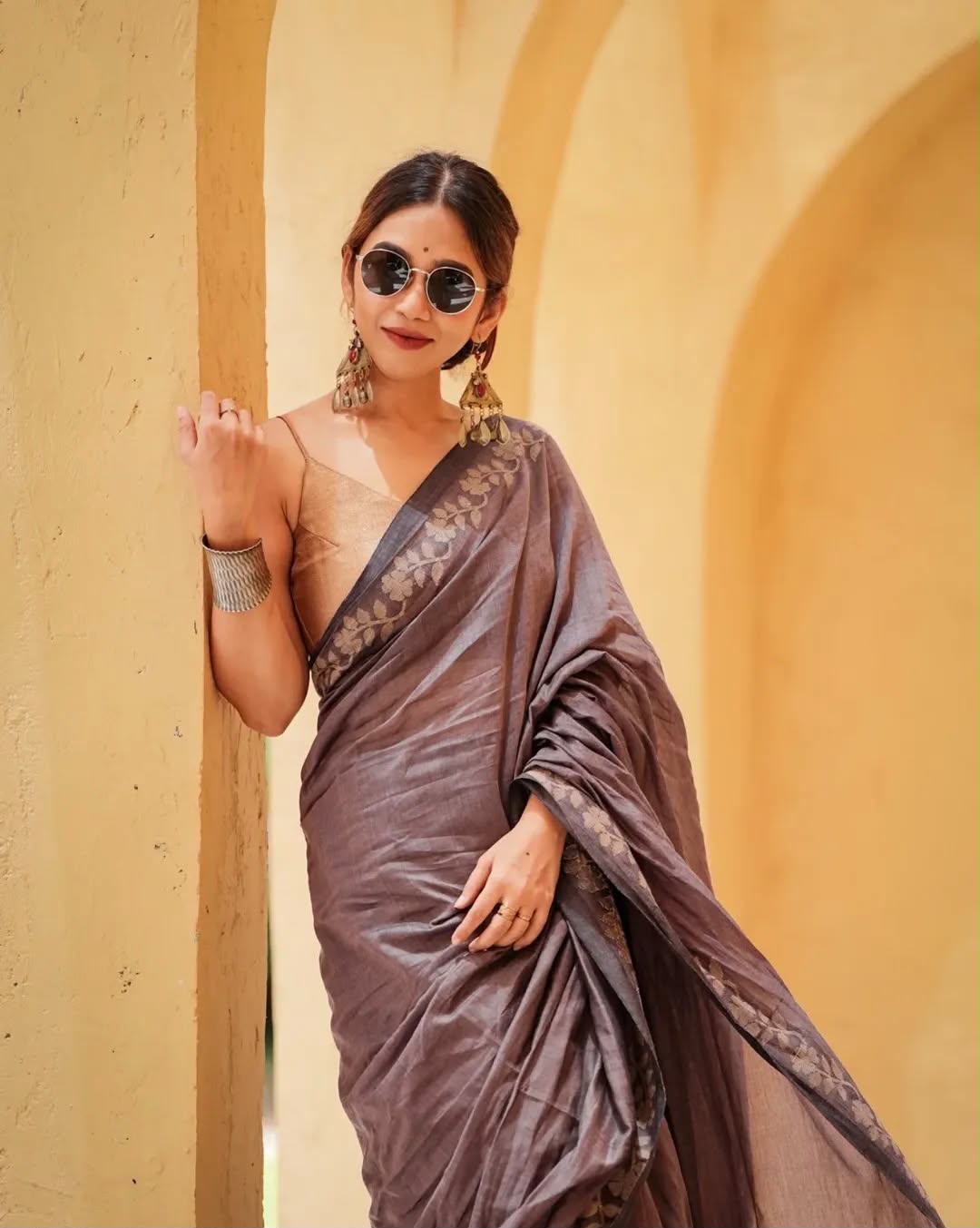 Elegant Zahlar Bloom Premium Linen Cotton Digital Printed Saree with Satin Banglory Blouse