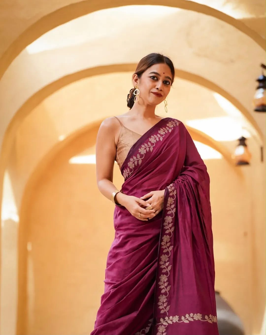 Elegant Zahlar Bloom Premium Linen Cotton Digital Printed Saree with Satin Banglory Blouse