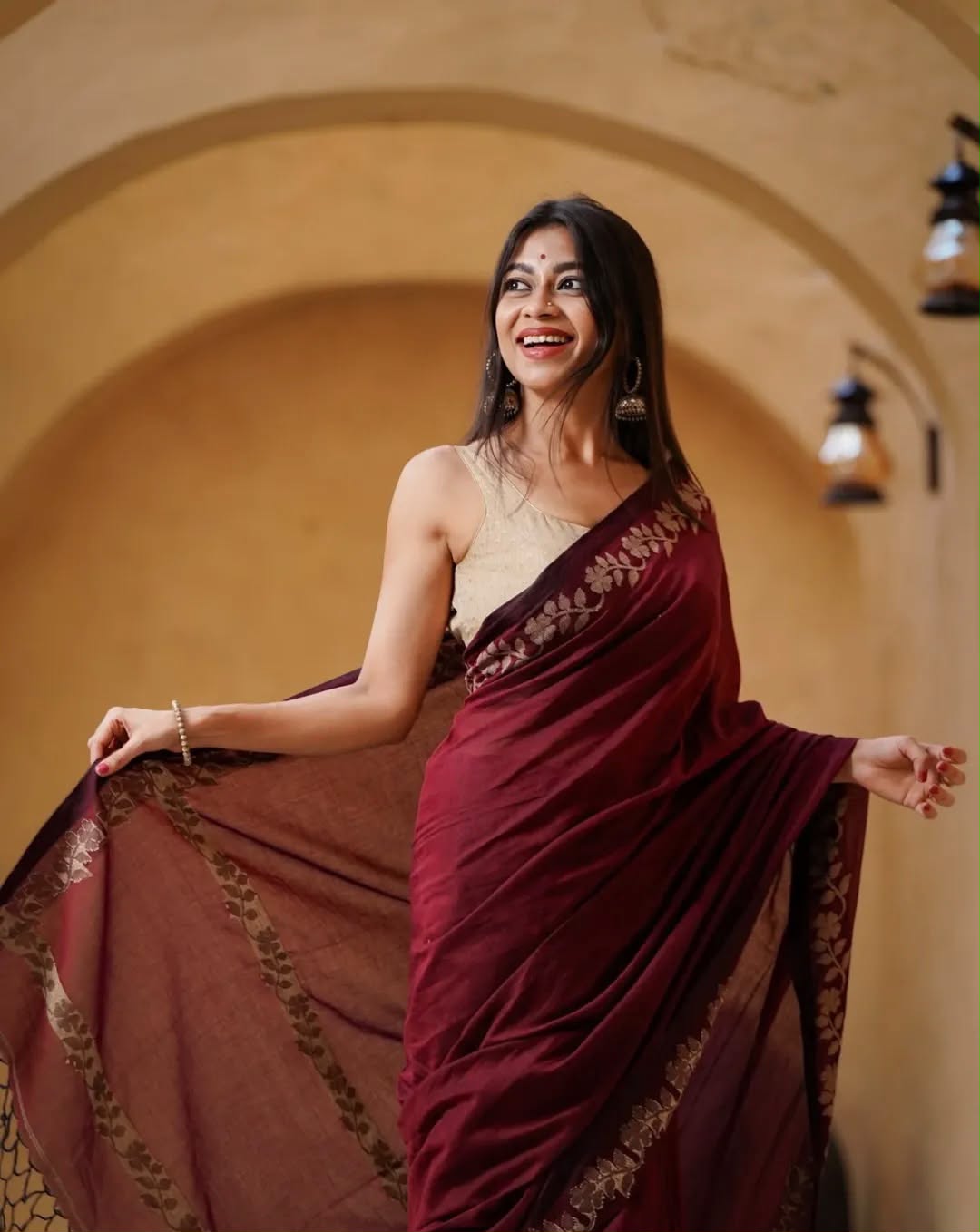 Elegant Zahlar Bloom Premium Linen Cotton Digital Printed Saree with Satin Banglory Blouse