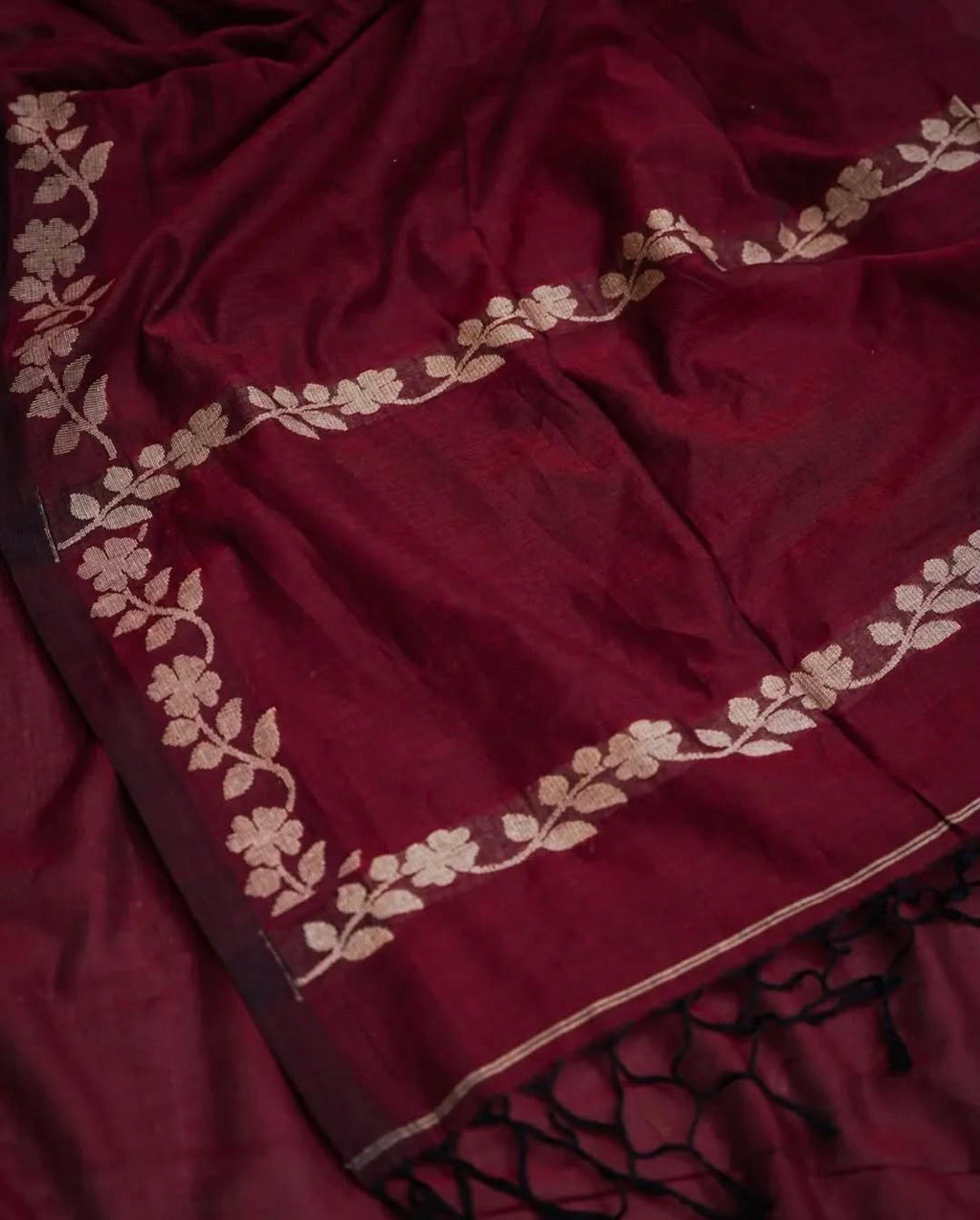 Elegant Zahlar Bloom Premium Linen Cotton Digital Printed Saree with Satin Banglory Blouse