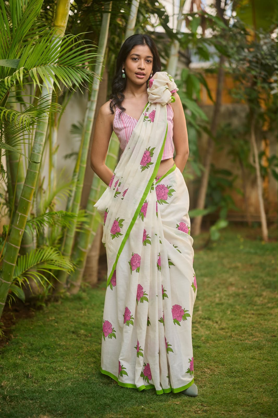 Floral Grace Elegant Linen Cotton Digital Printed Saree with Matching Floral Blouse