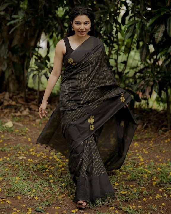 Chanderi Cotton Elegance Premium Digital Printed Saree with Zahlar Tussle