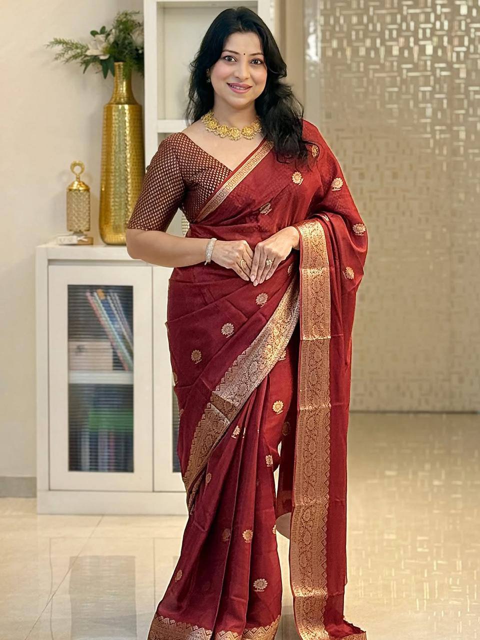 Royal Soft Lichi Silk Saree with Original Gold Zari &amp; Jacquard Work
