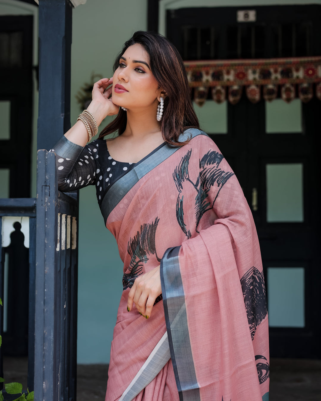 Zahlar Zari Grace Linen Cotton Digital Printed Saree with Silver Weaving Zari Patta & Matching Blouse