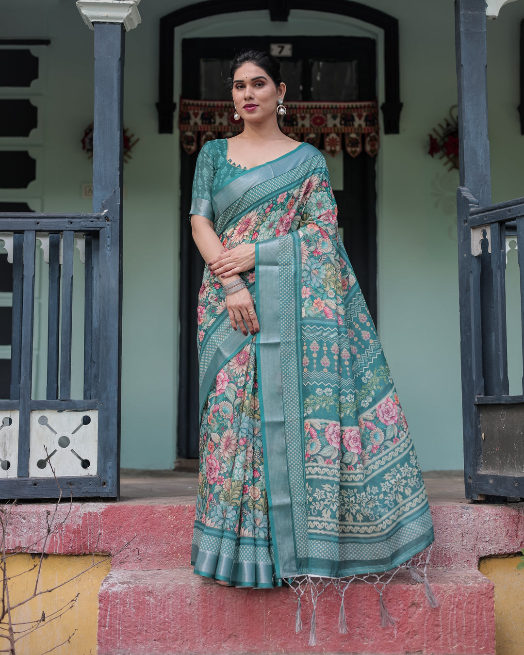 Royal Zahlar Elegance Linen Cotton Digital Printed Saree with Silver Zari Patta & Matching Blouse