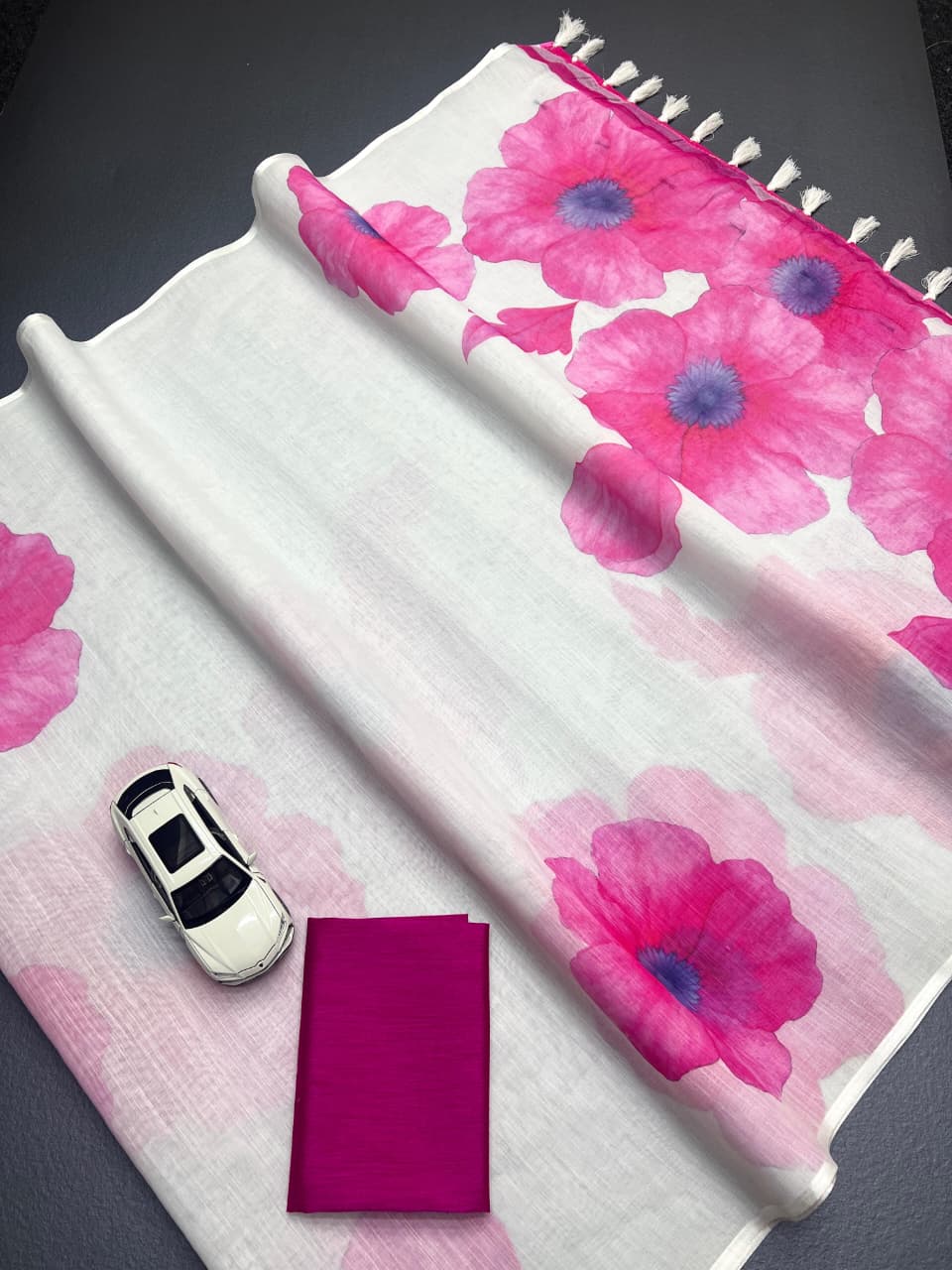 Exclusive Linen Cotton Digital Printed Saree