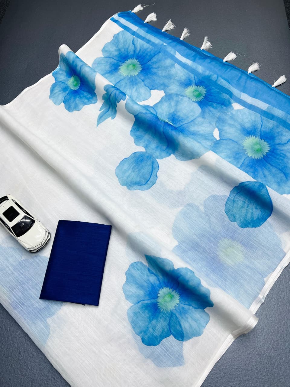 Exclusive Linen Cotton Digital Printed Saree