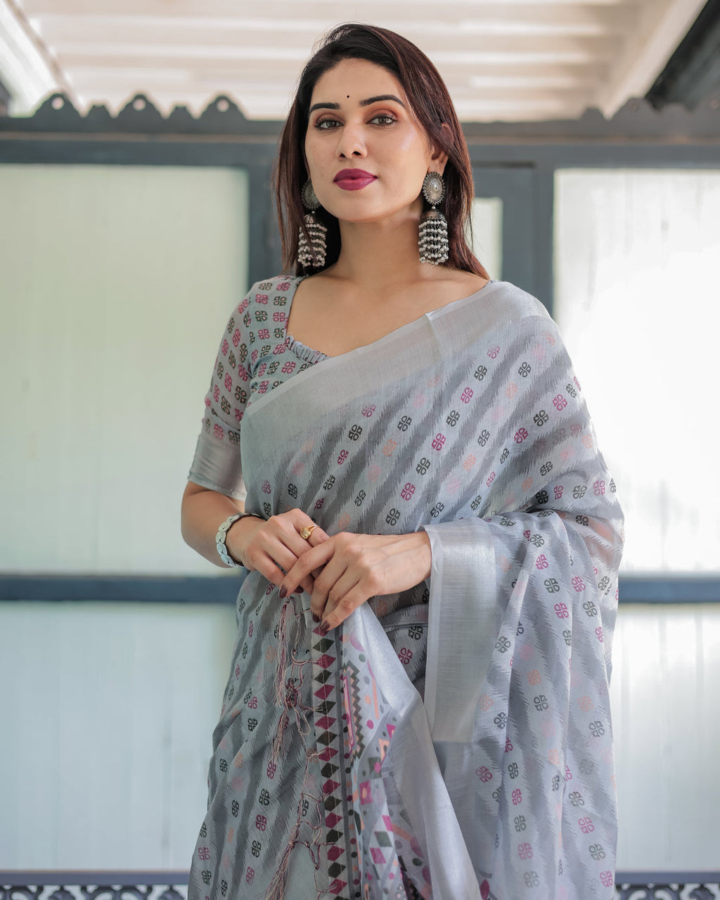 Regal Zari Zahlar Premium Linen Cotton Digital Printed Saree with Silver Weaving Zari Patta & Matching Blouse