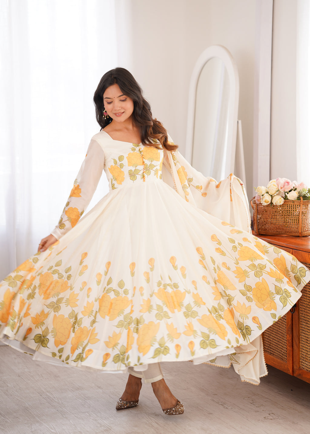 Floral Printed Organza Silk 4-Meter Flared Anarkali Suit Set with Dupatta & Pant