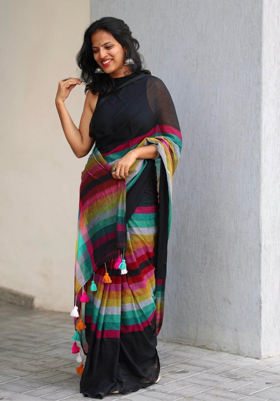 Linen Cotton With Beautiful Digital Printed Saree