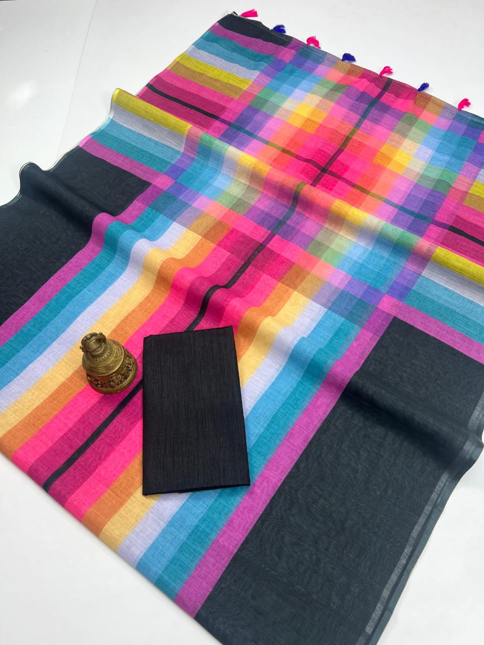 Linen Cotton With Beautiful Digital Printed Saree