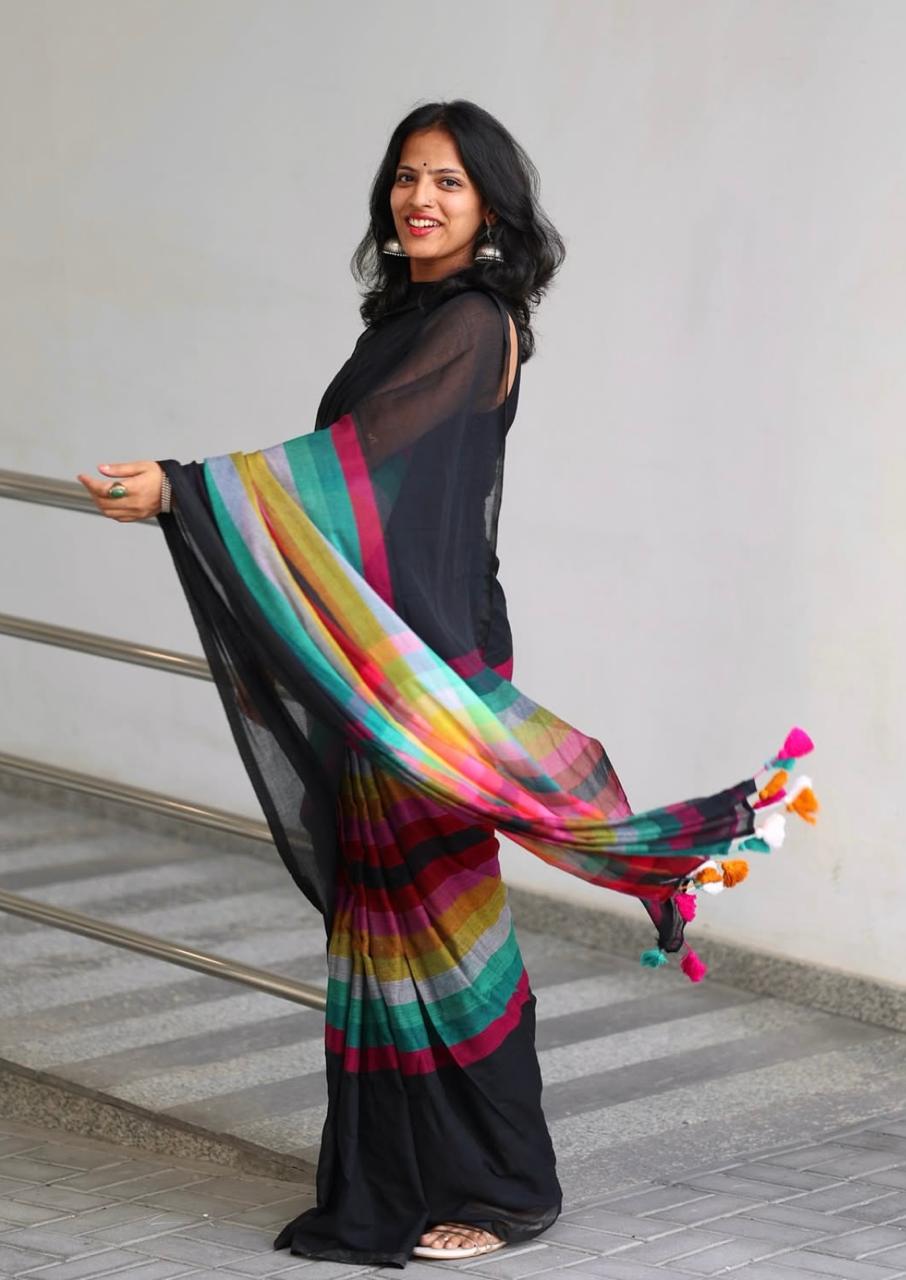 Linen Cotton With Beautiful Digital Printed Saree