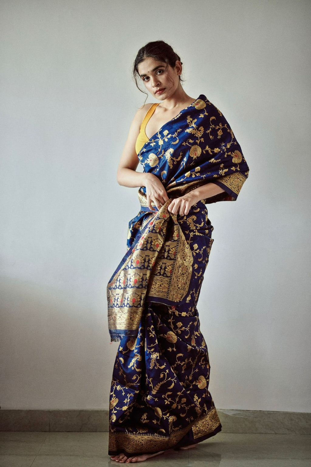Premium Lichi Silk Saree with Original Gold Zari & Jacquard Work
