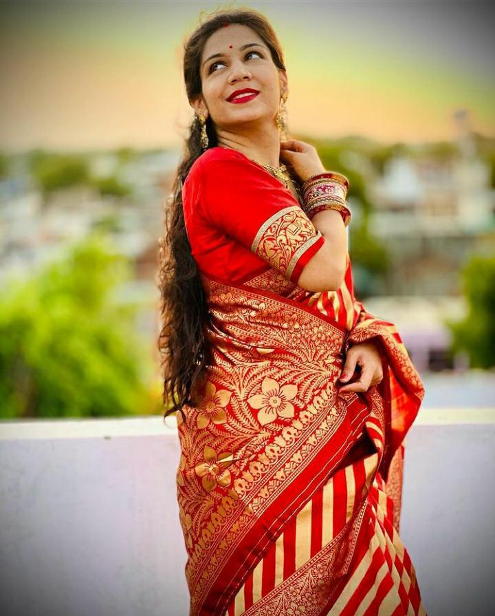 Classic Soft Lichi Silk Saree with Jacquard Pallu & Border