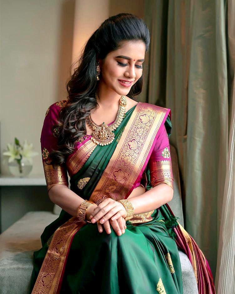Lichi Silk Saree with Rich Pallu & Exclusive Jacquard Work
