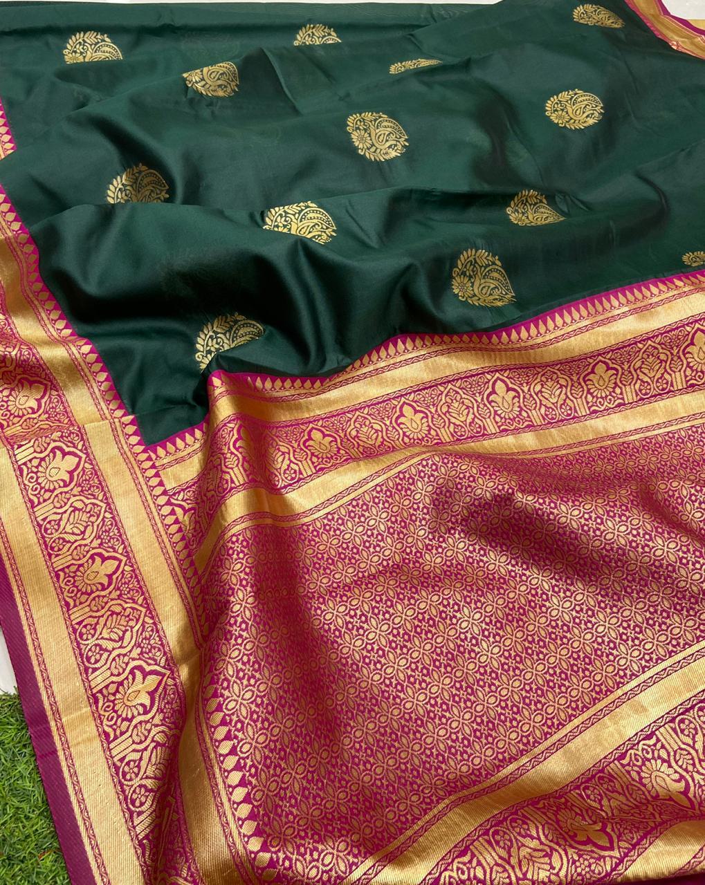 Lichi Silk Saree with Rich Pallu & Exclusive Jacquard Work