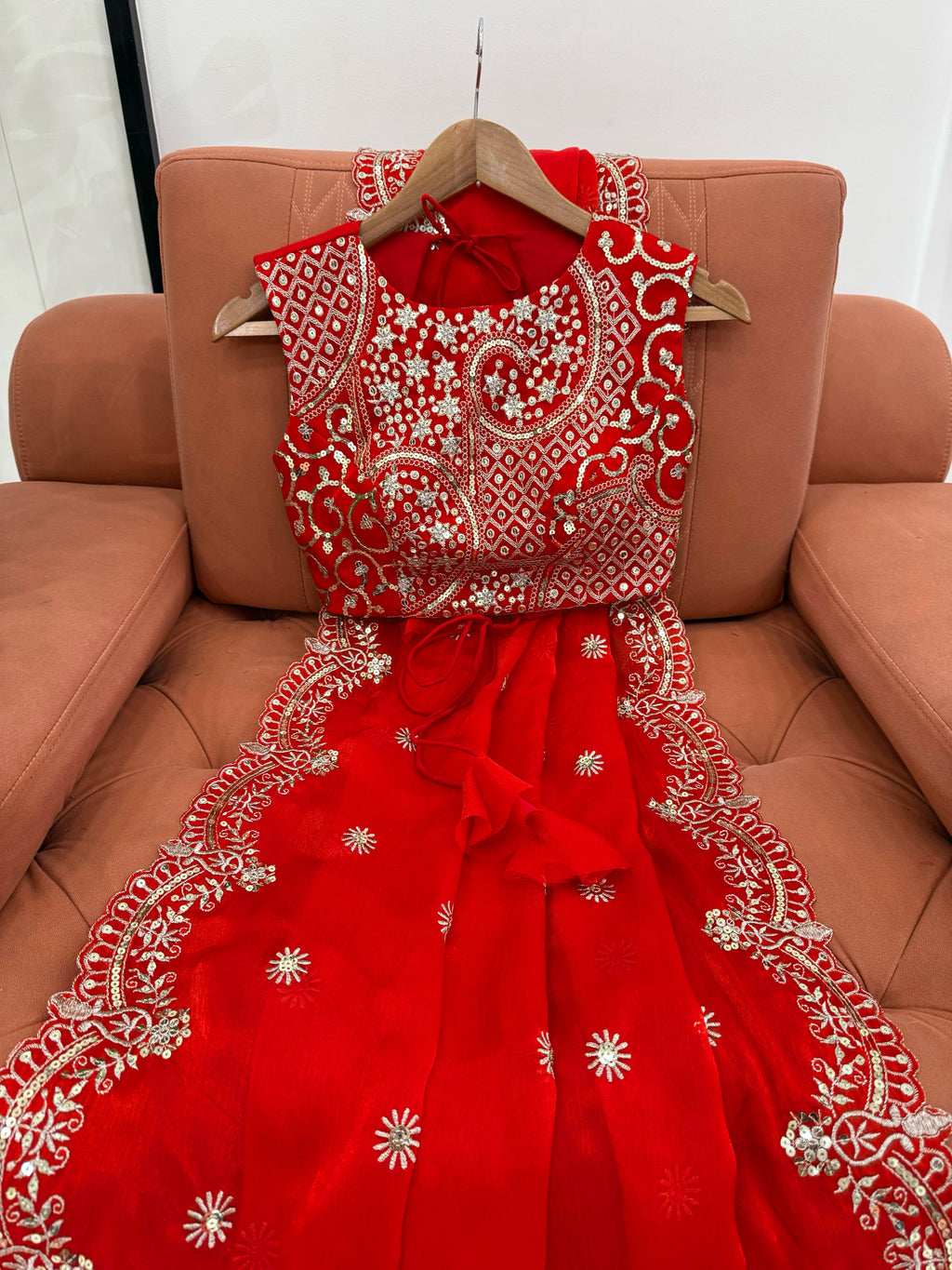 Fendy Chiffon Saree with Elegant Thread & Sequin Embroidery