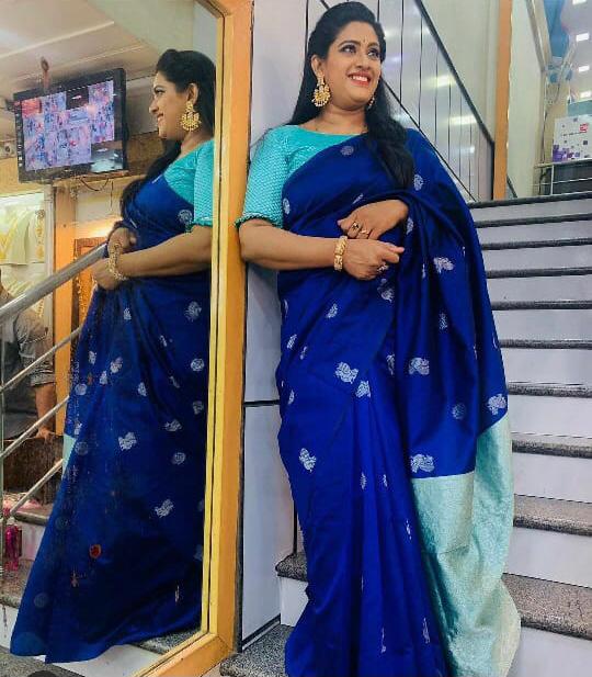 Royal Aqua Kanchipuram Navy Blue & Aqua Green Silk Saree with Rich Silver Zari Pallu