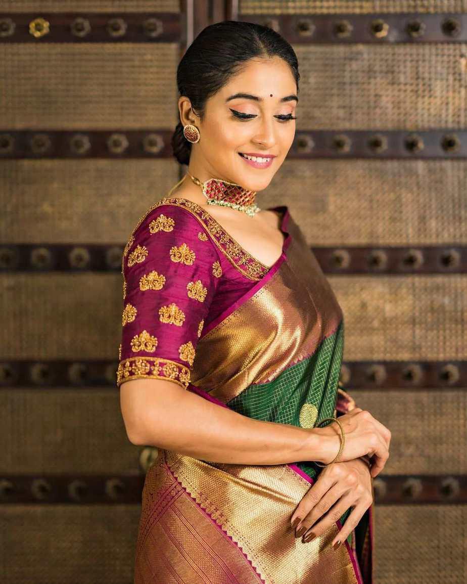 Regal Lichi Jacquard Soft Lichi Silk Saree with Rich Pallu & Exclusive Jacquard Border