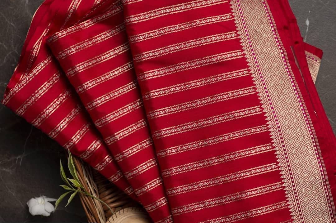 Elegant Lichi Royale Soft Lichi Silk Saree with Rich Pallu & All-Over Jacquard Work